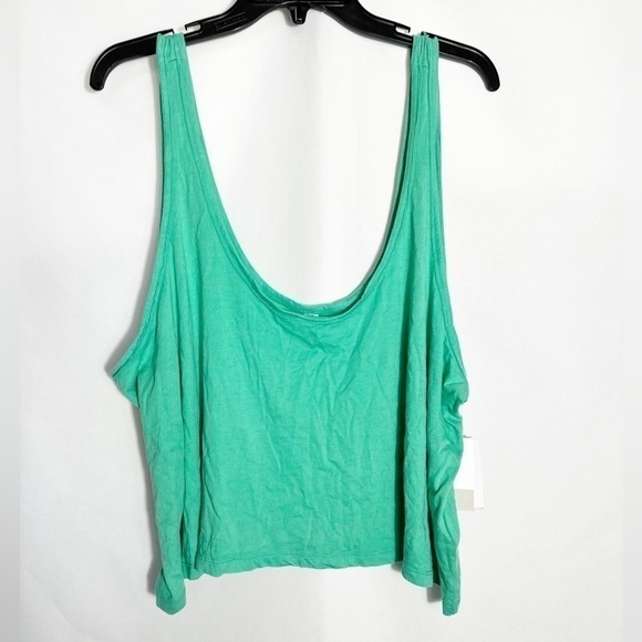 NWT BP Crop Tank Top Green Scoop Neck - Picture 3 of 4